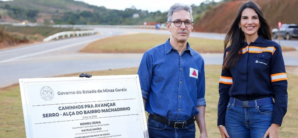 Romeu Zema Neto (left), the governor of Minas Gerais, and Ana Sanches, CEO of Anglo American in Brazil, at the inauguration of the Machadinho ring road.