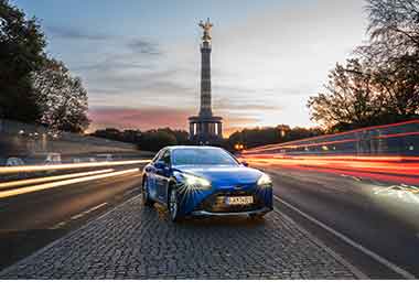 Powering a better way. Berlin pilot shows the potential of hydrogen-fuelled passenger transport